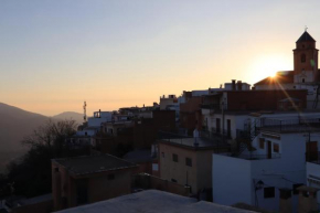 Casa corasol, a cozy, comfy, 2BR house- panoramic view and rooftop Cáñar